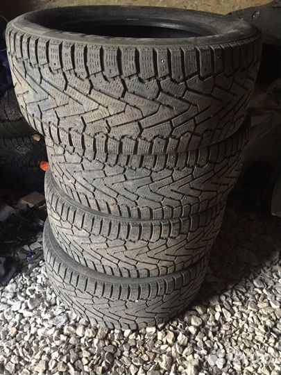 Pirelli P Zero Winter 255/55 R18