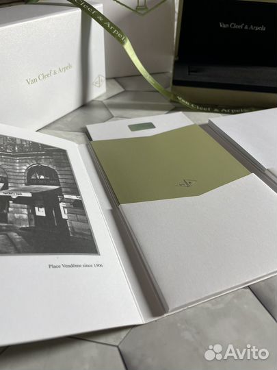 Коробка для браслета van cleef