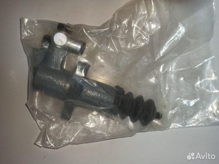 Рабочий цилиндр сцеп Carisma Space Star MR953772