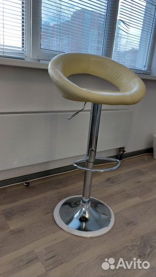 Барный стул