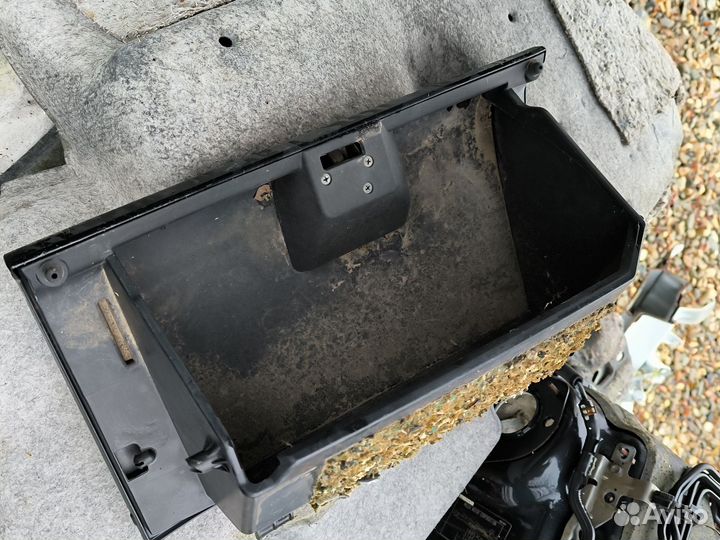 Mazda 6 II GH бардачок левый руль