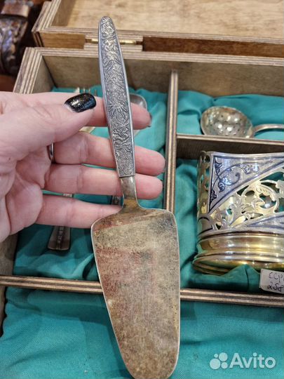 Серебряный набор: подстаканник, столовые приборы