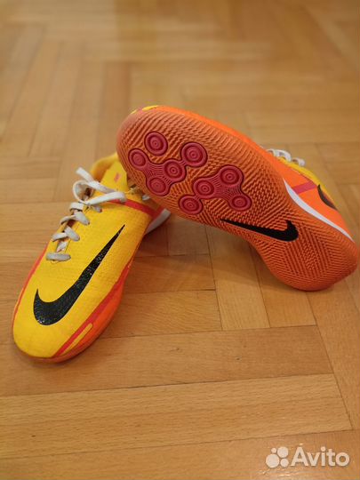 Детские футб. бутсы (комплект) Nike Phantom EUR35