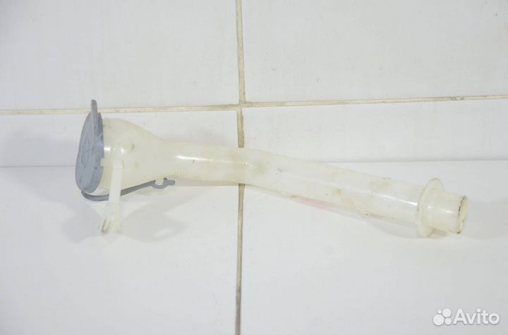 Горловина бачка стеклоомывателя Nissan Qashqai J11