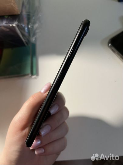 iPhone SE (2020), 64 ГБ