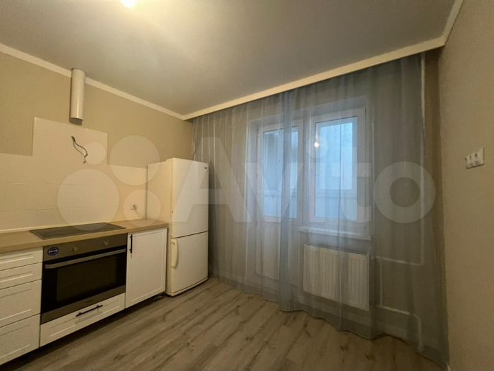 3-к. квартира, 76,4 м², 1/17 эт.