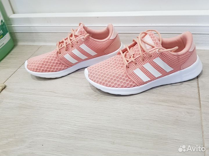 Кроссовки adidas и туфли