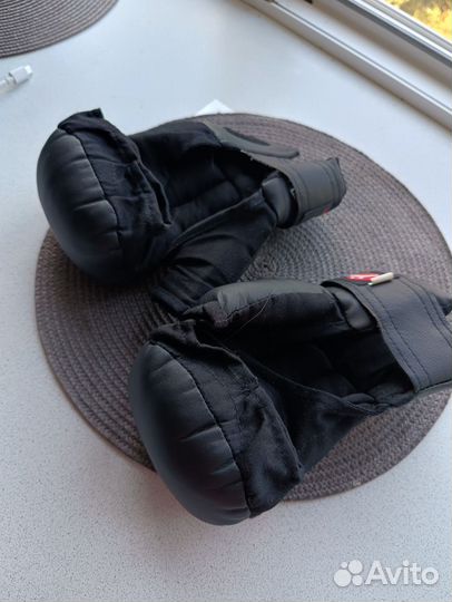 Перчатки для рукопашного боя