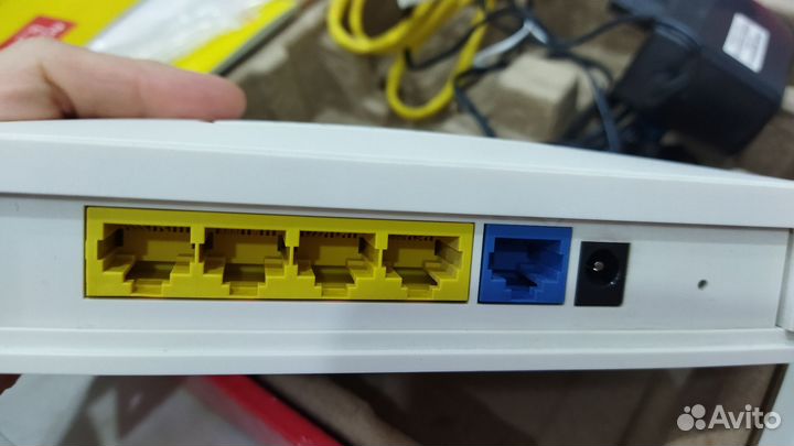 Беспроводной маршрутизатор (роутер)