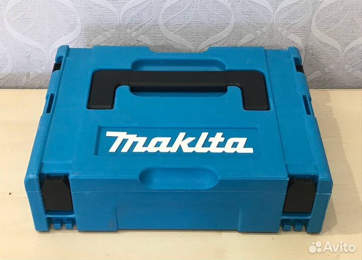 Аккумуляторная болгарка Makita с регулировкой