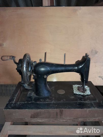 Старинная швейная машинка biesolt & locke meissen