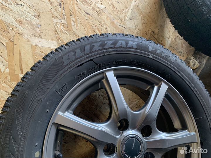 Bridgestone Blizzak VRX 195/65 R15