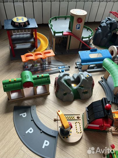 Игрушки для мальчика пакетом