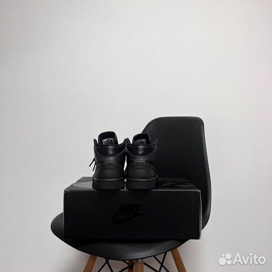 Nike Air Jordan 1 Mid (37.5) Triple Black оригинал