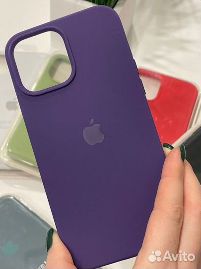 Чехлы на iPhone