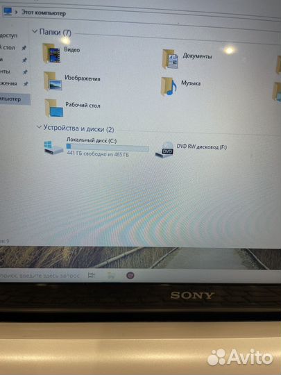 Белоснежный sony vaio, тоненький