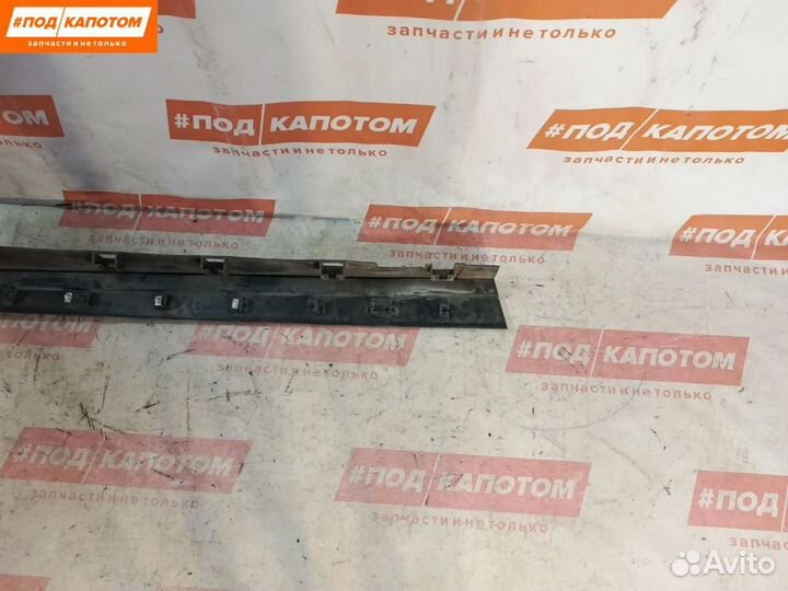 Накладка на порог правая Ford Kuga 2 2013 10154