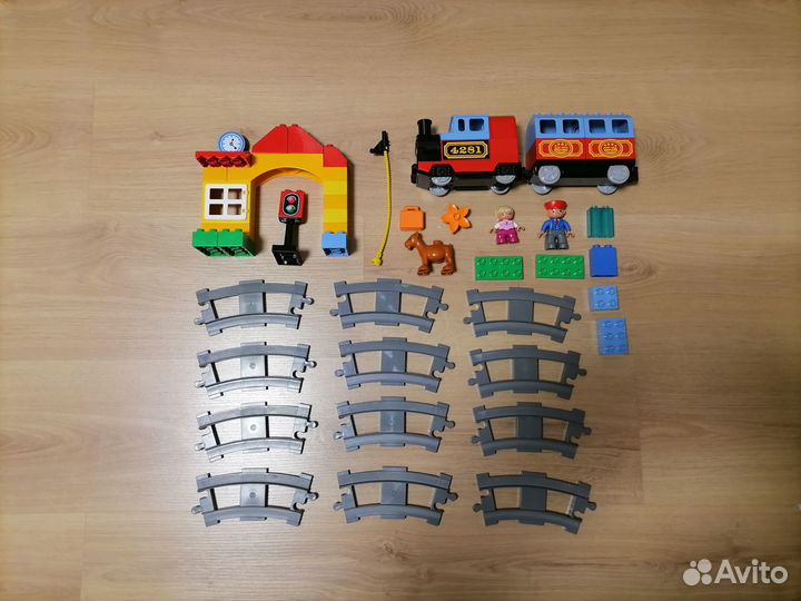 Lego duplo железная дорога 10506 и 10507