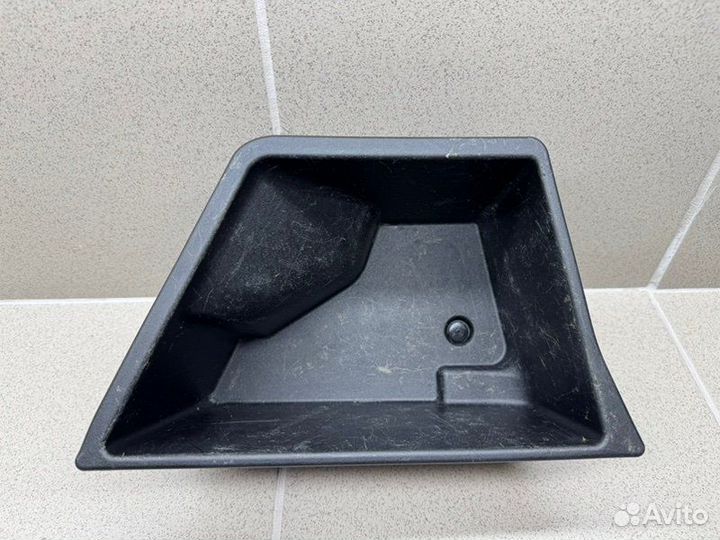 Ящик для инструментов правый Mitsubishi Asx GA1W