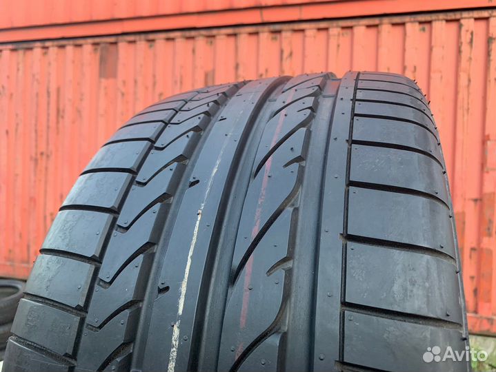 Bridgestone Potenza RE050A 285/30 R19 111H