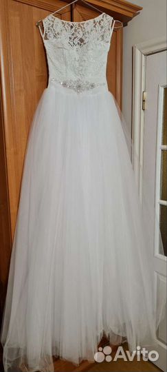 Свадебное платье пышное белое