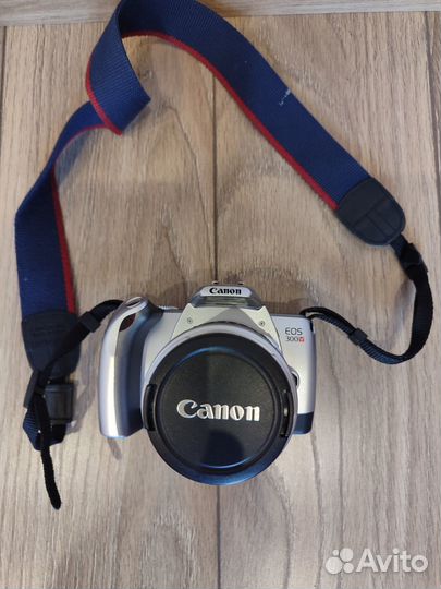 Зеркальный фотоаппарат canon EOS 300v
