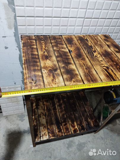 Стол, полка