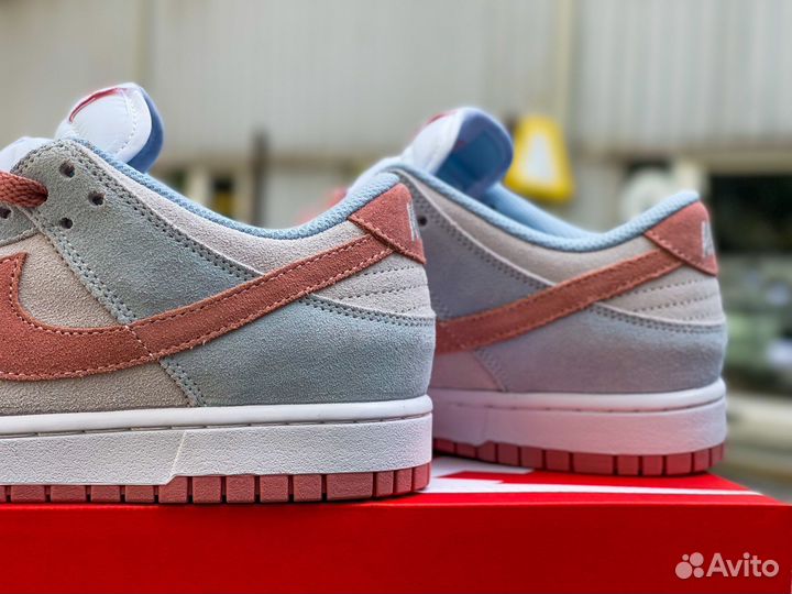 Nike Dunk Low Fossil Rose