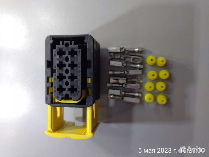 Разъём фары восьмипиновый