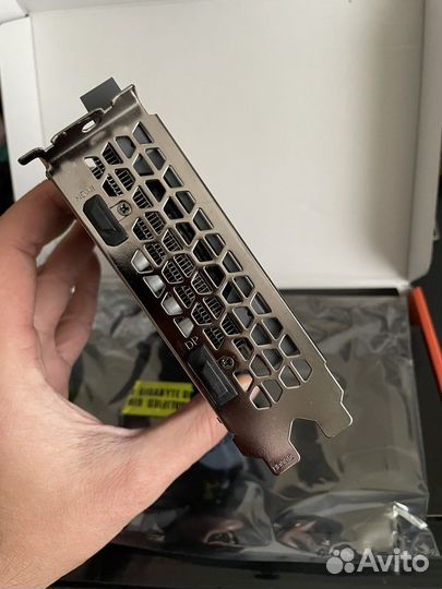 AMD Radeon RX 6500 XT eagle 4G