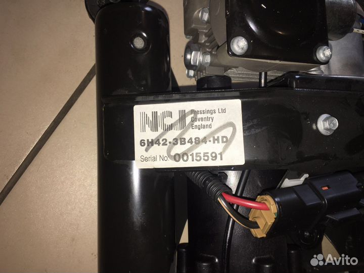 Range Rover 3 2006-2012г компрессор пневмоподвески