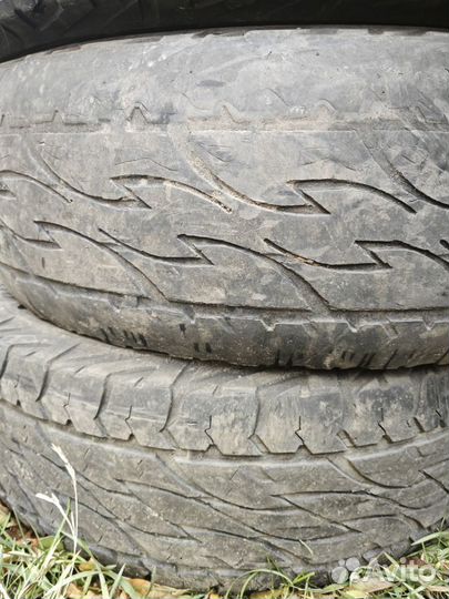 Bridgestone Dueler A/T 325/75 R15 110