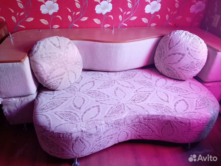 Продаётся диван