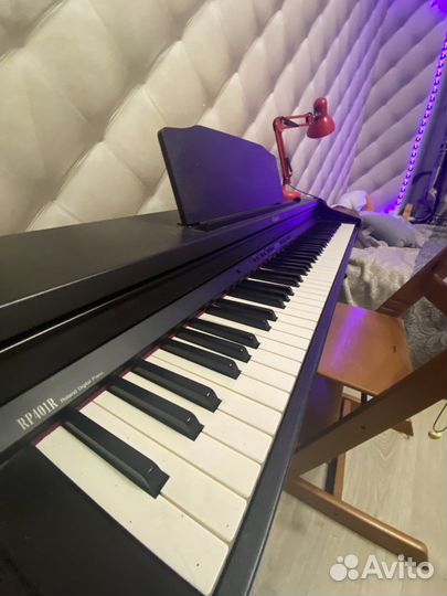 Roland rp401R цифровое пианино