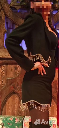 Костюм женский с юбкой и пиджаком вечерний