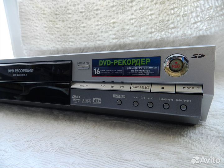 DVD рекордер Panasonic DMR-E65