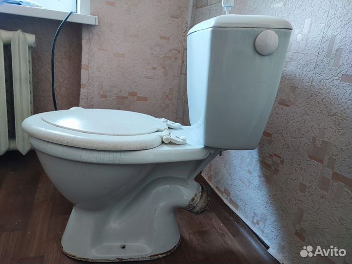 Унитаз с бачком бу