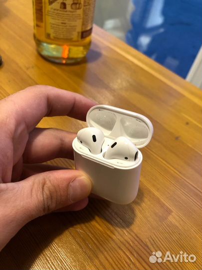 Airpods 2