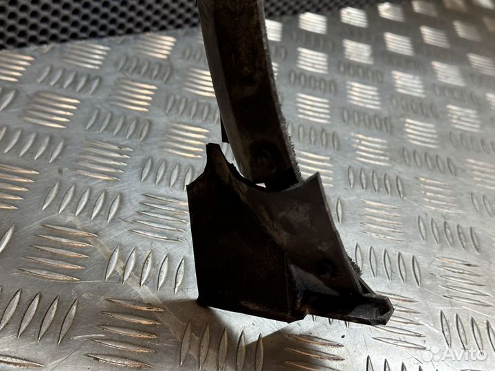 Диффузор вентилятора Range Rover Sport