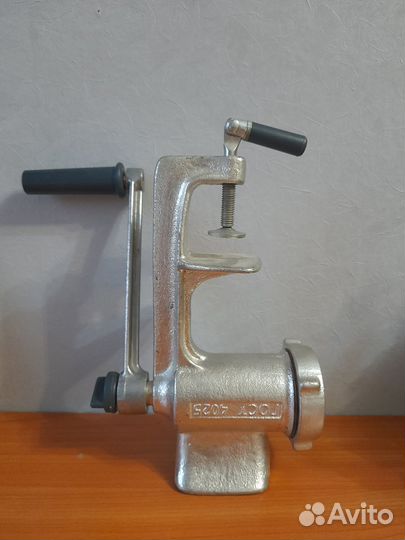 Скалка, штопор, топор для мяса, мясорубка ручная