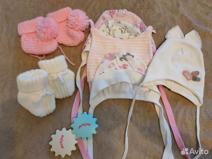 Пинетки, шапочки, чепчики