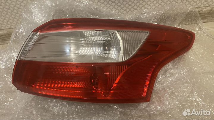 Фонарь задний правый ford focus 3 седан