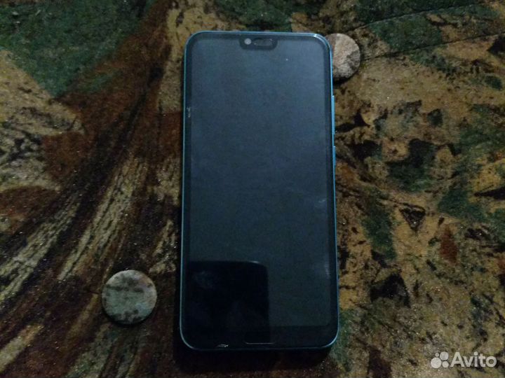 HONOR 10, 4/64 ГБ