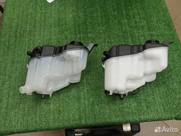 Бачок расширительный Volvo S80 II V70 III (06-16г)