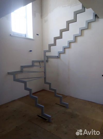 Каркас лестницы