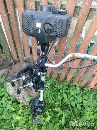 Лодочный мотор