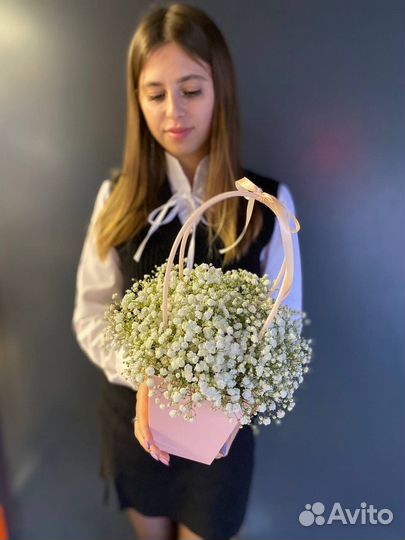 Комозицая из белых гипсофили