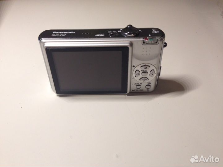 Цифровой фотоаппарат Panasonic Lumix F x 7