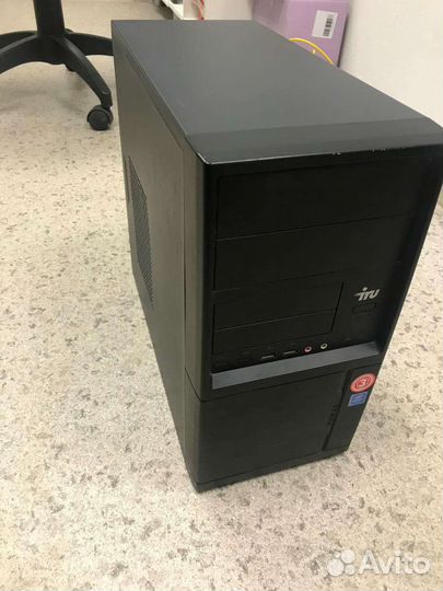 Intel Core i3-7100 3.9GHz DDR4 8GB SSD 256GB