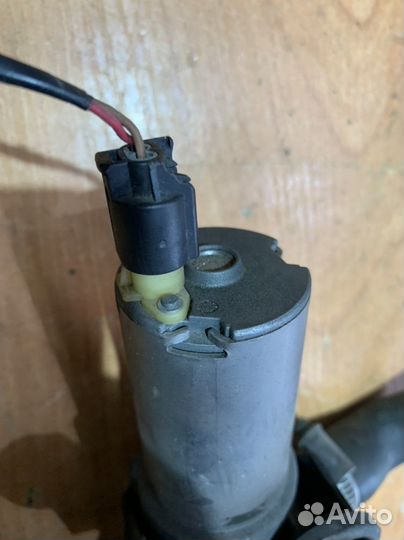 Дополнительная помпа Bmw e87 e90 e84